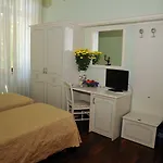 Отель Savona Монтекатини-Терме