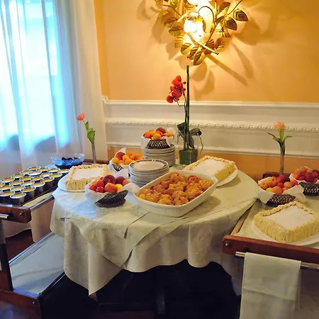 Savona مونتيكاتيني تيرمي